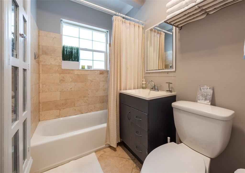 1541 Northwest 6th Avenue - Photo 6 of 18