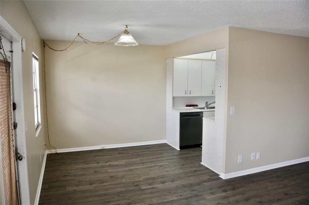 4070 Exeter D - Photo 4 of 50