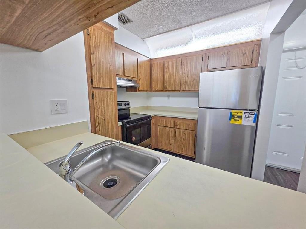 11440 Nw 45th St - Photo 3 of 18