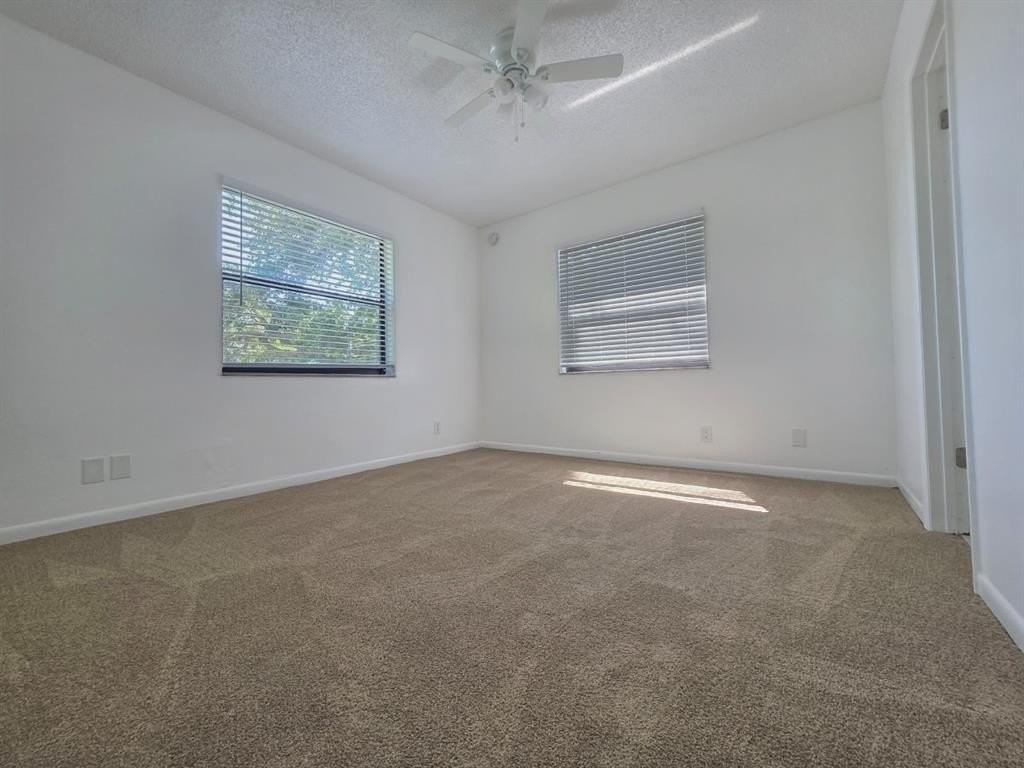 11440 Nw 45th St - Photo 6 of 18