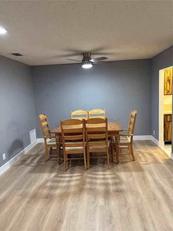 14748 Canalview Dr #B - Photo 4 of 12