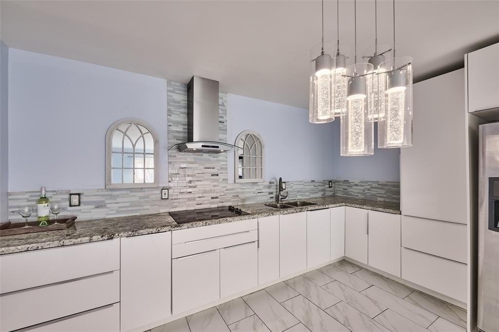 5720 Ne 22nd Way #401-4 - Photo 7 of 37