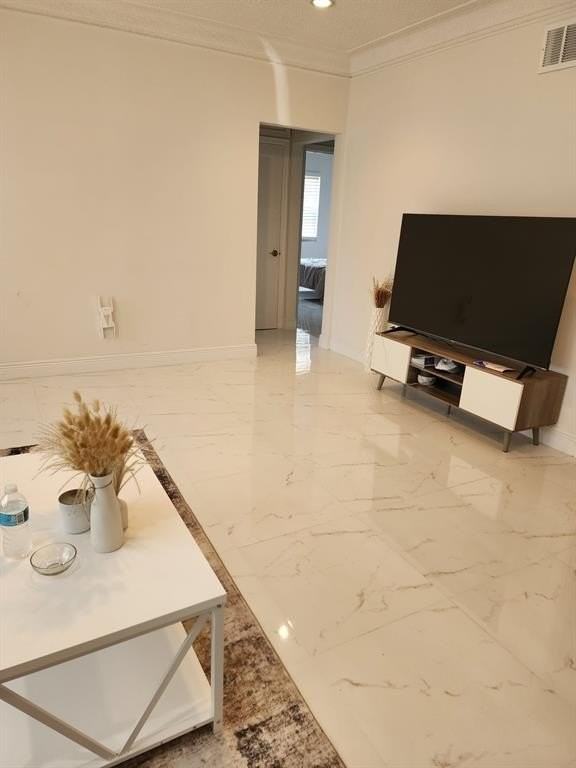 2005 Mercer Ave - Photo 4 of 19