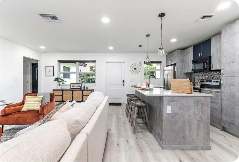 2648 Nw 9th Ln - Photo 4 of 23