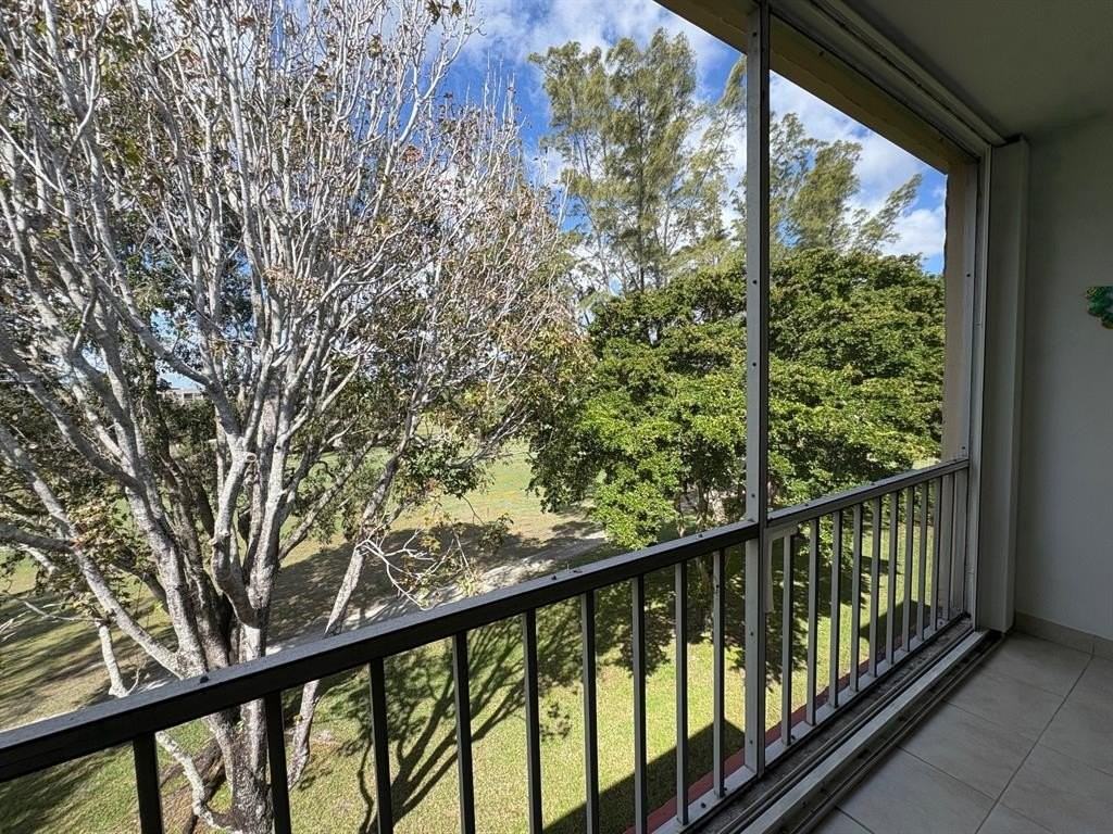 1055 Country Club Dr #404 - Photo 3 of 50