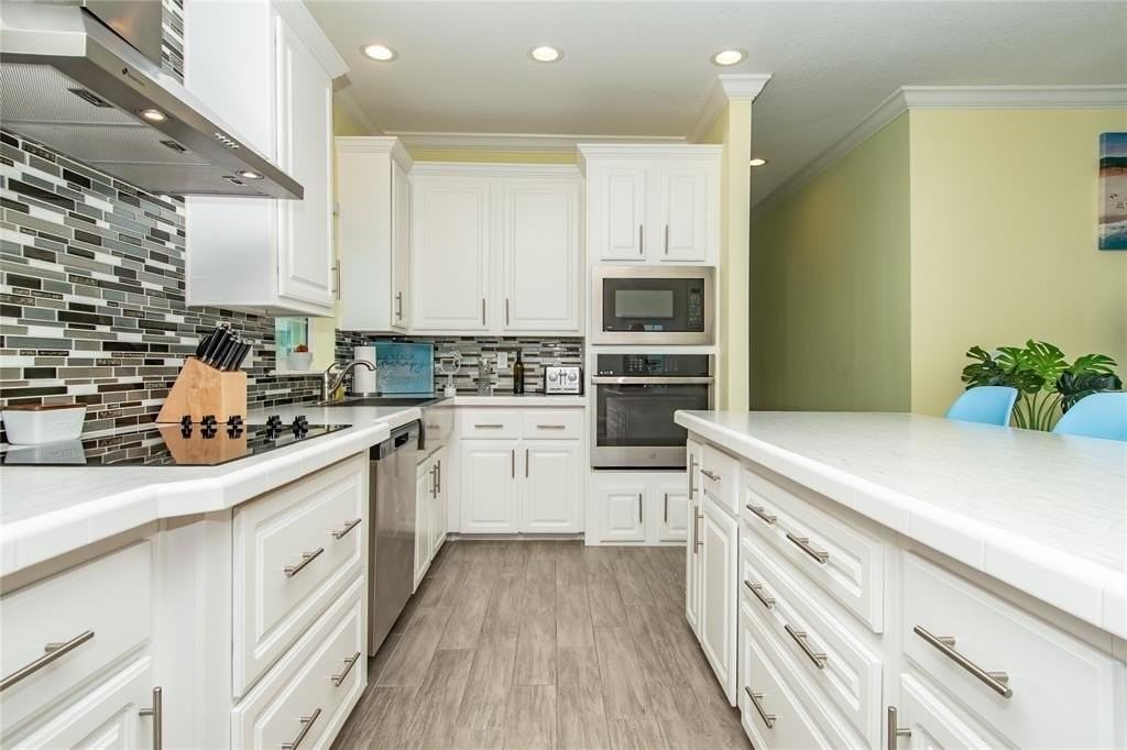 375 Ne Wharf Way - Photo 6 of 49