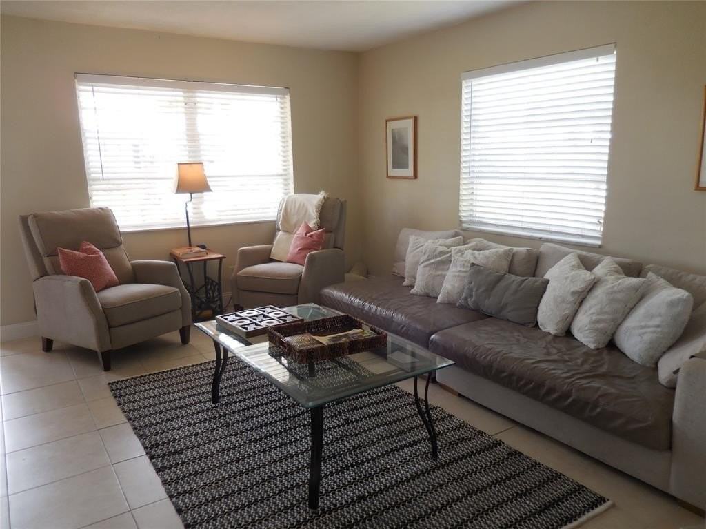 3050 Nw 1st Ave - Photo 5 of 23