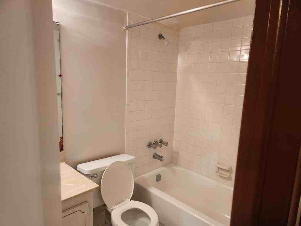 5830 Nw 64th Ave #209 - Photo 6 of 9