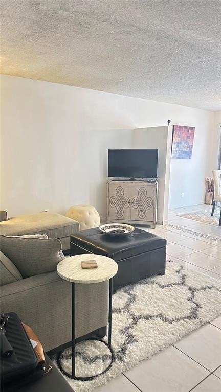 4046 Nw 19th St #103 - Photo 3 of 19