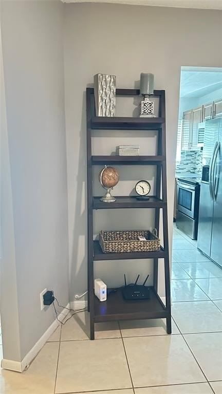 4046 Nw 19th St #103 - Photo 6 of 19