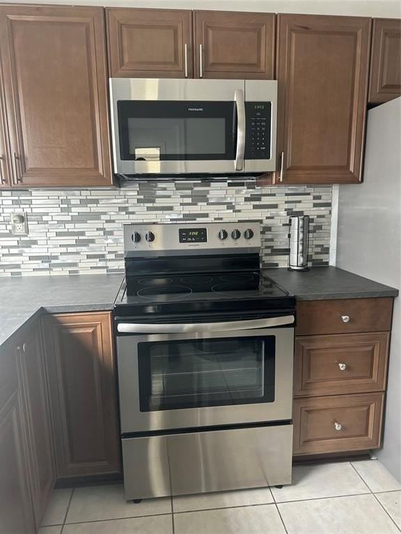 4046 Nw 19th St #103 - Photo 7 of 19