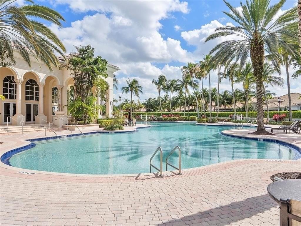 10897 Canary Island Ct - Photo 4 of 27