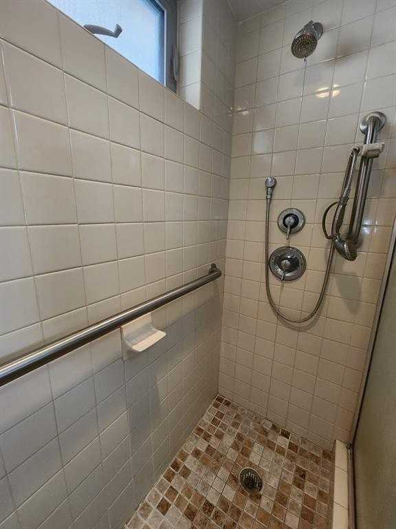 5851 Nw 62nd Ave #105 - Photo 5 of 18