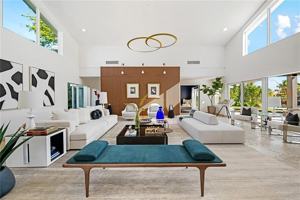 featured image of 2416 Bayview Dr