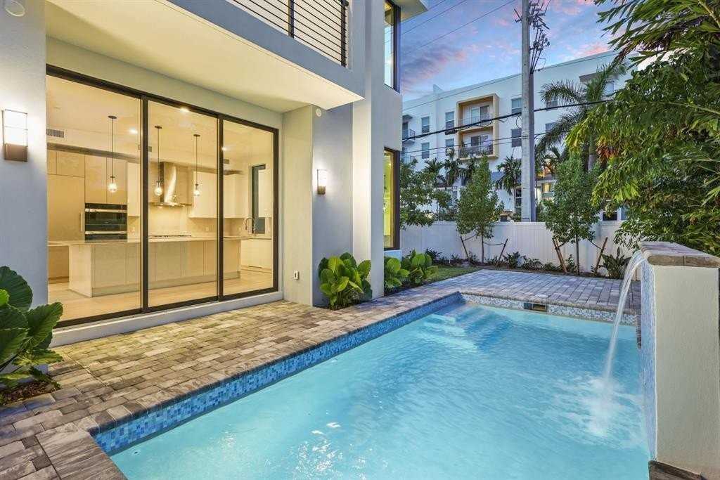 204 Osceola Park Lane - Photo 5 of 50