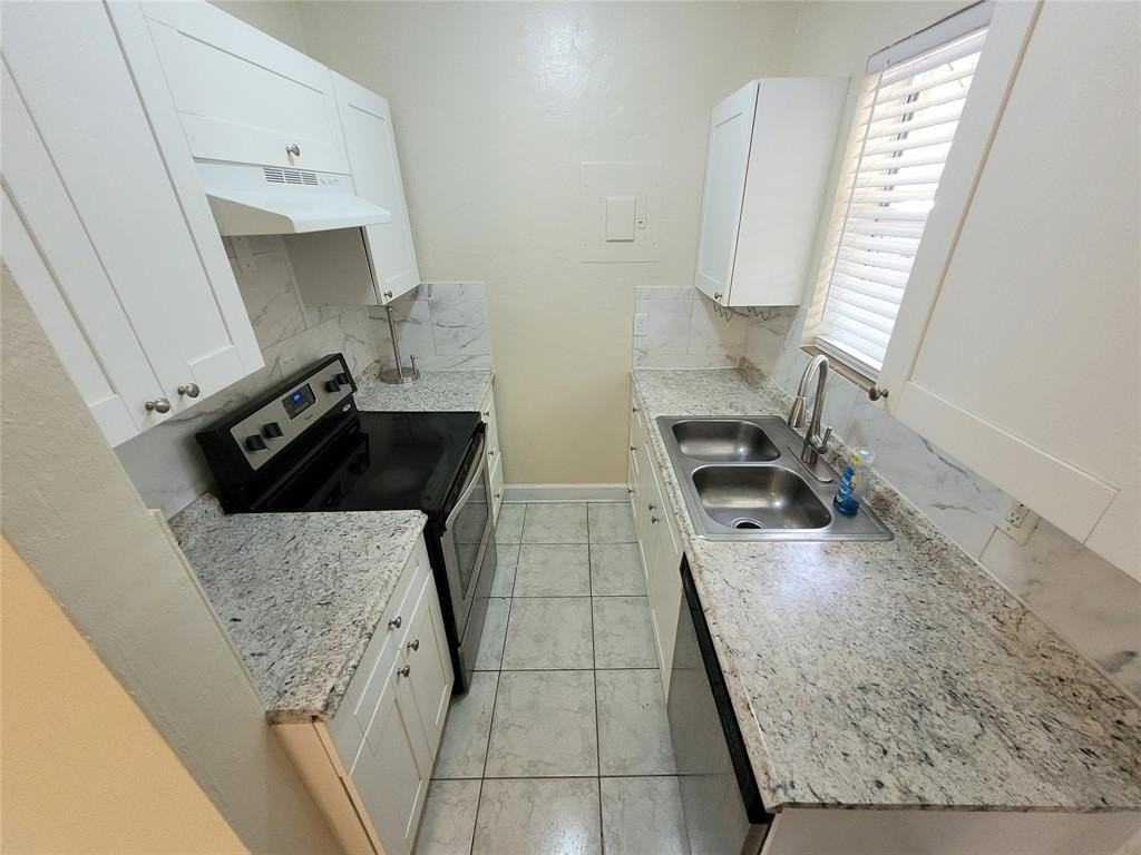 4870 Ne 16th Ave - Photo 3 of 16