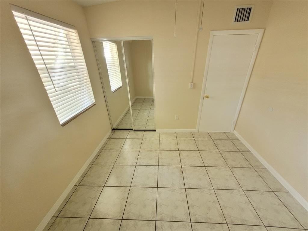 4870 Ne 16th Ave - Photo 7 of 16