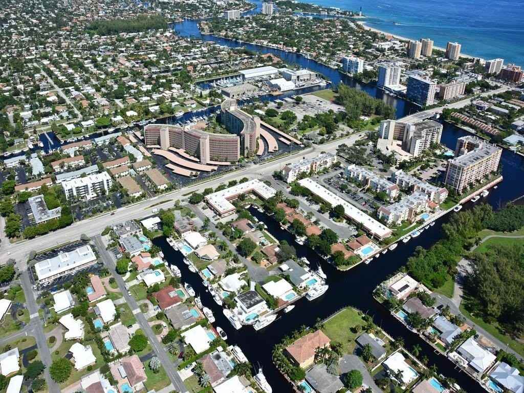 2708 Ne 14th Street Cswy #2 - Photo 2 of 46