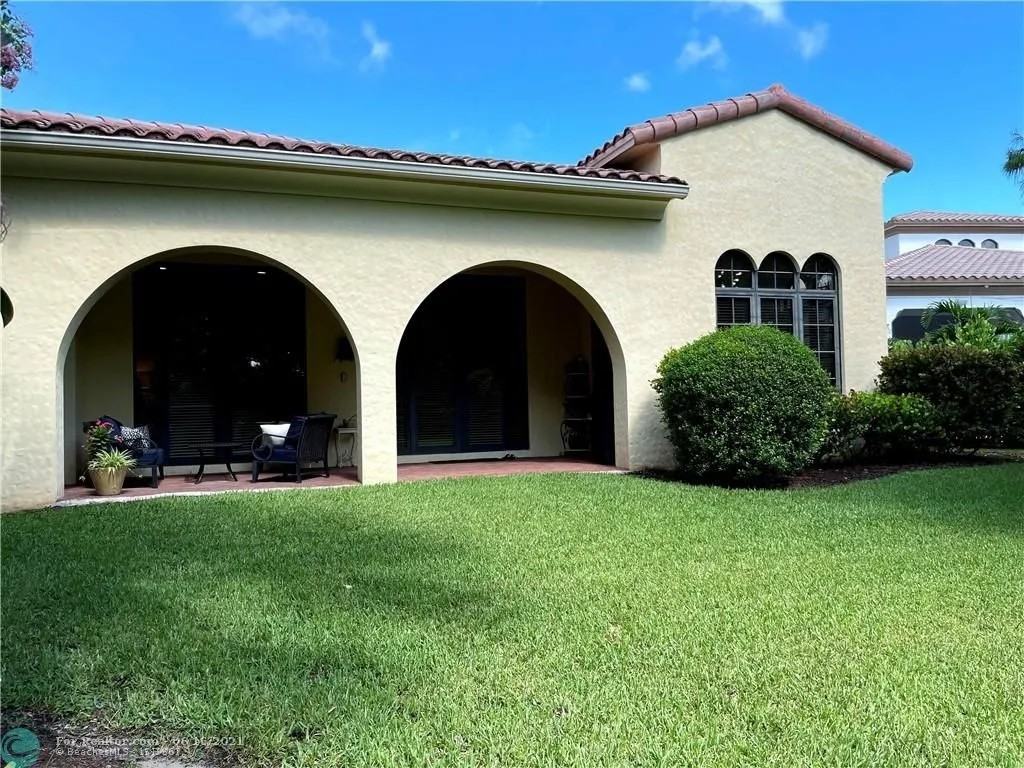 7136 Spyglass Avenue - Photo 5 of 22