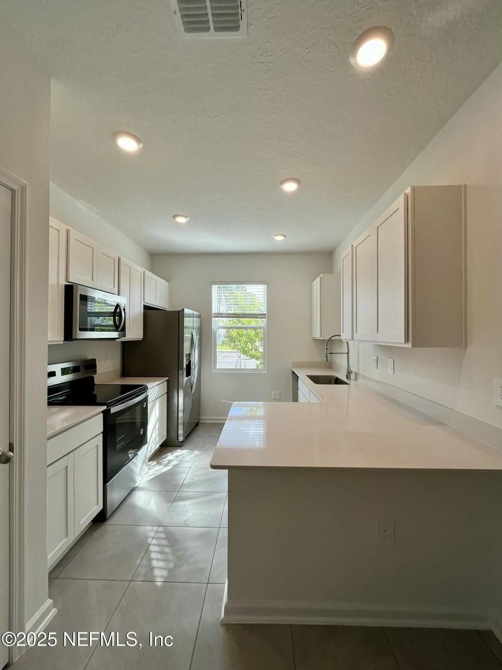 243 Sage Branch St - Photo 3 of 38