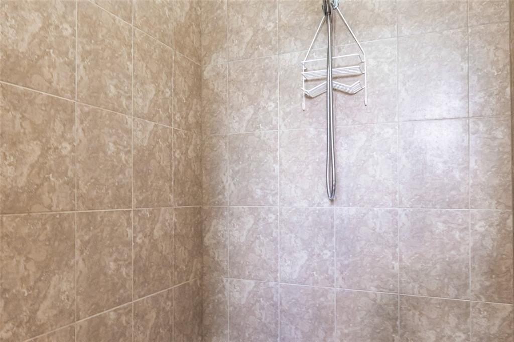 4851 Nw 57th Ct - Photo 5 of 8