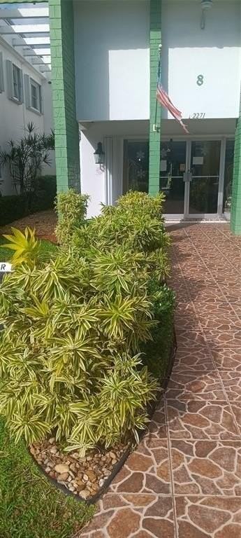 2271 Nw 48th Ter - Photo 5 of 5