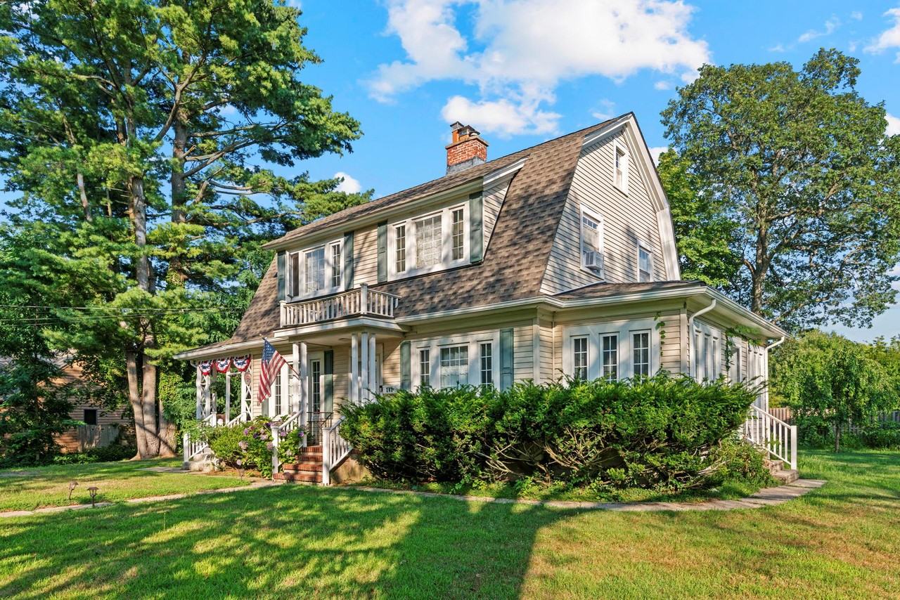 202 Lewis Rd - Photo 3 of 33