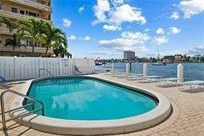 95 N Birch Rd #402 - Photo 2 of 27