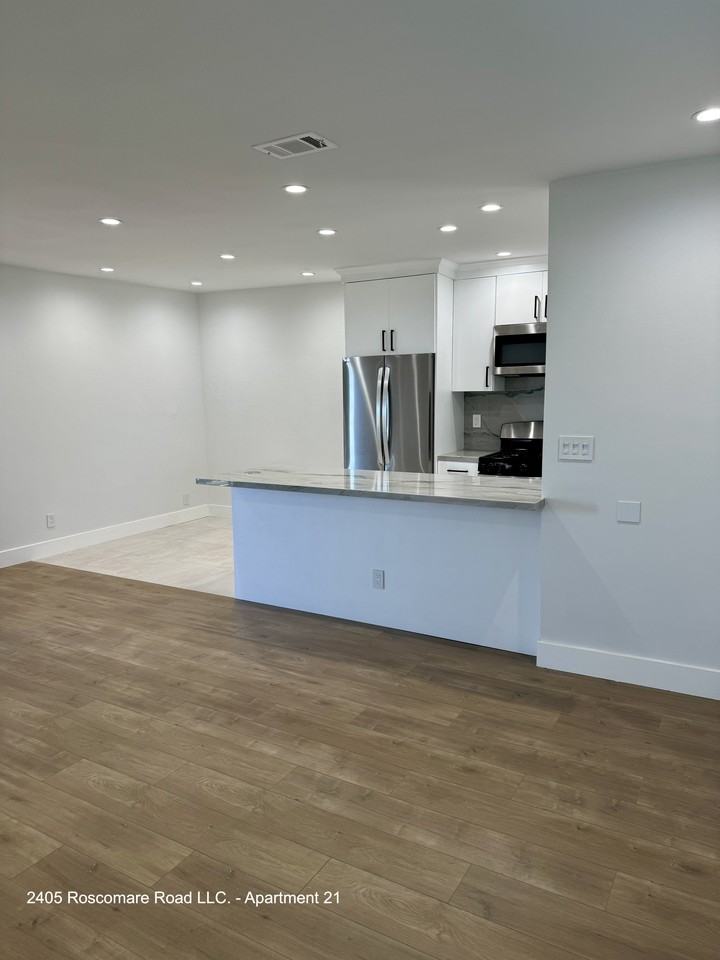 2405 Roscomare Road #21 - Photo 2 of 27