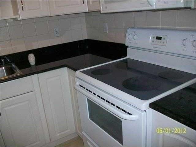 505 Ne 20th Ave #118 - Photo 3 of 22