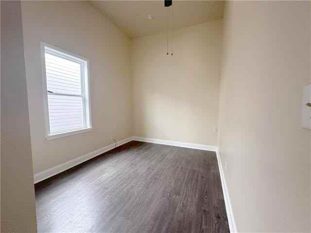 2908 Banks St - Photo 6 of 12