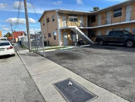 750 Nw 56th St #17 - Photo 1 of 1