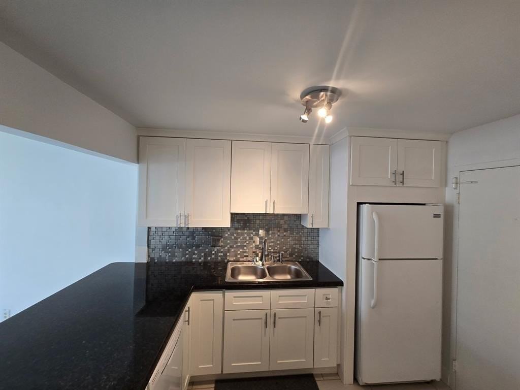 336 N Birch Rd #2C - Photo 4 of 29