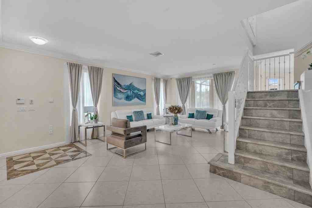 16389 Sw 31st St - Photo 5 of 50