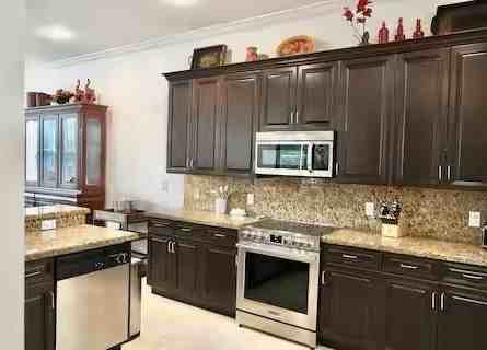 700 Sw 8th Way - Photo 6 of 26