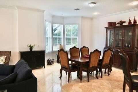 700 Sw 8th Way - Photo 7 of 26