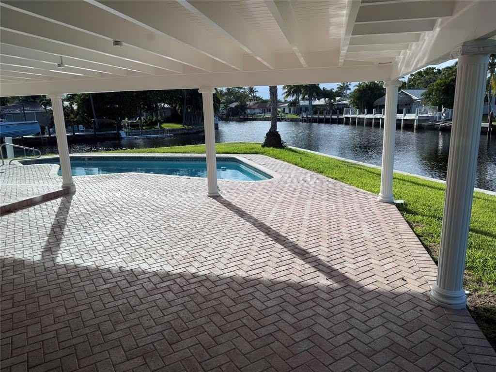 5251 Ne 29th Ave - Photo 4 of 6