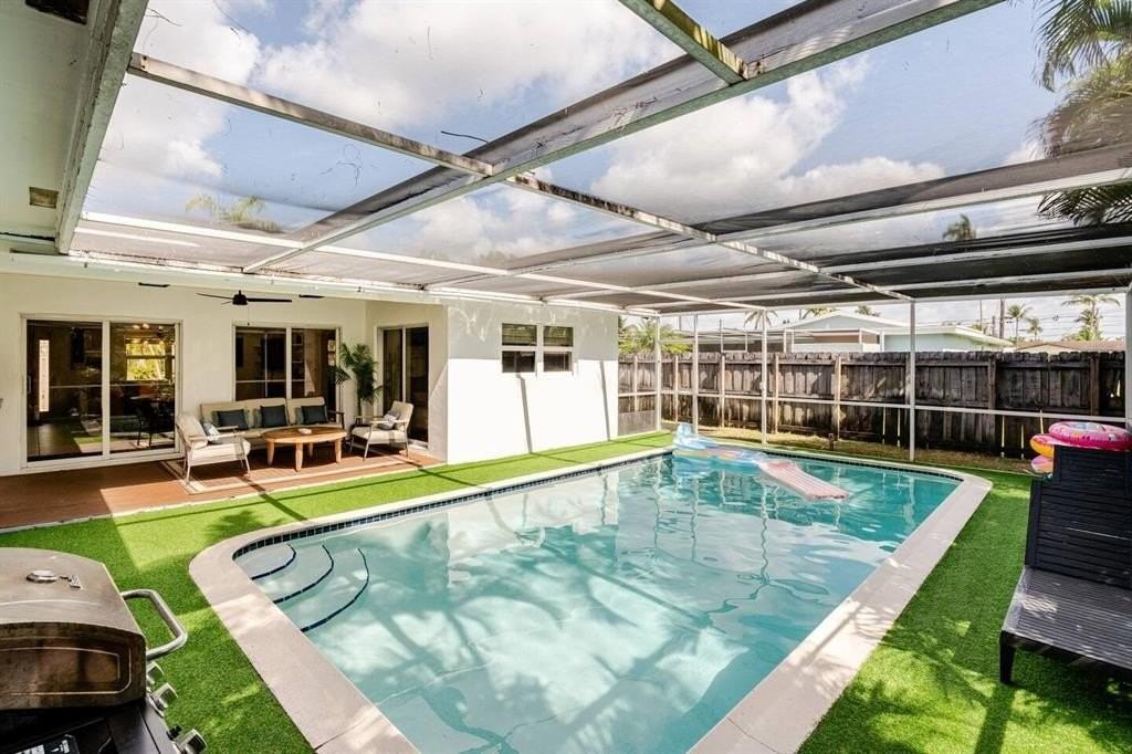 3672 Nw 17th Ter - Photo 3 of 22