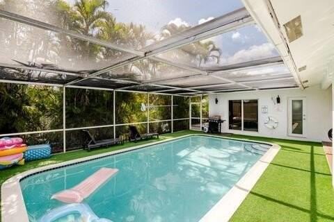 3672 Nw 17th Ter - Photo 4 of 22