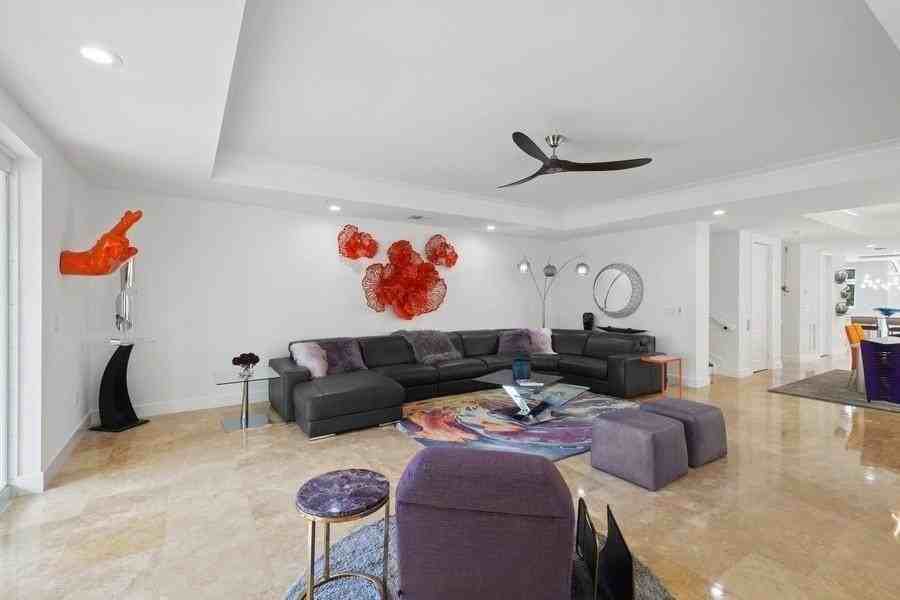 63 Isle Of Venice Dr - Photo 3 of 12