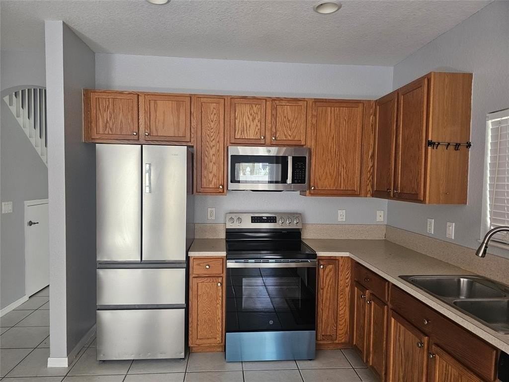 3021 Nw 30th Ave #3021 - Photo 5 of 14