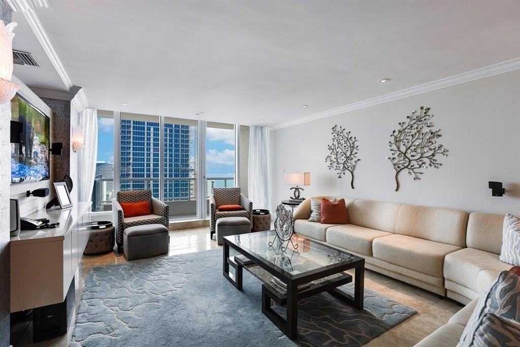 1 N Fort Lauderdale Beach Blvd #1907 - Photo 6 of 33