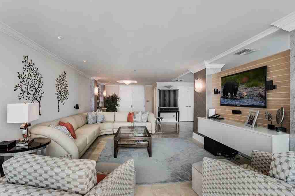 1 N Fort Lauderdale Beach Blvd #1907 - Photo 7 of 33