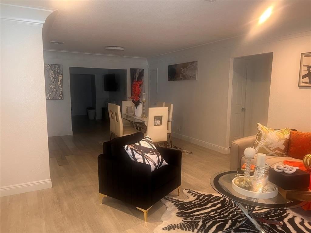 1741 Ne 39th St - Photo 5 of 14