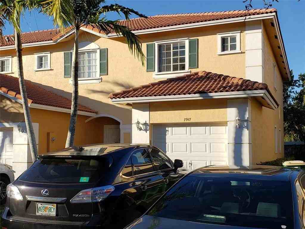 7917 Tuscany Dr - Photo 2 of 35