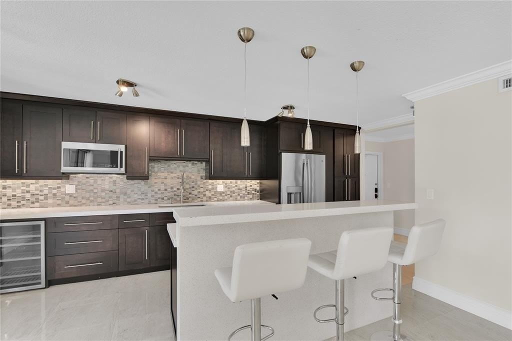 250 E Royal Palm Rd #2A - Photo 3 of 26