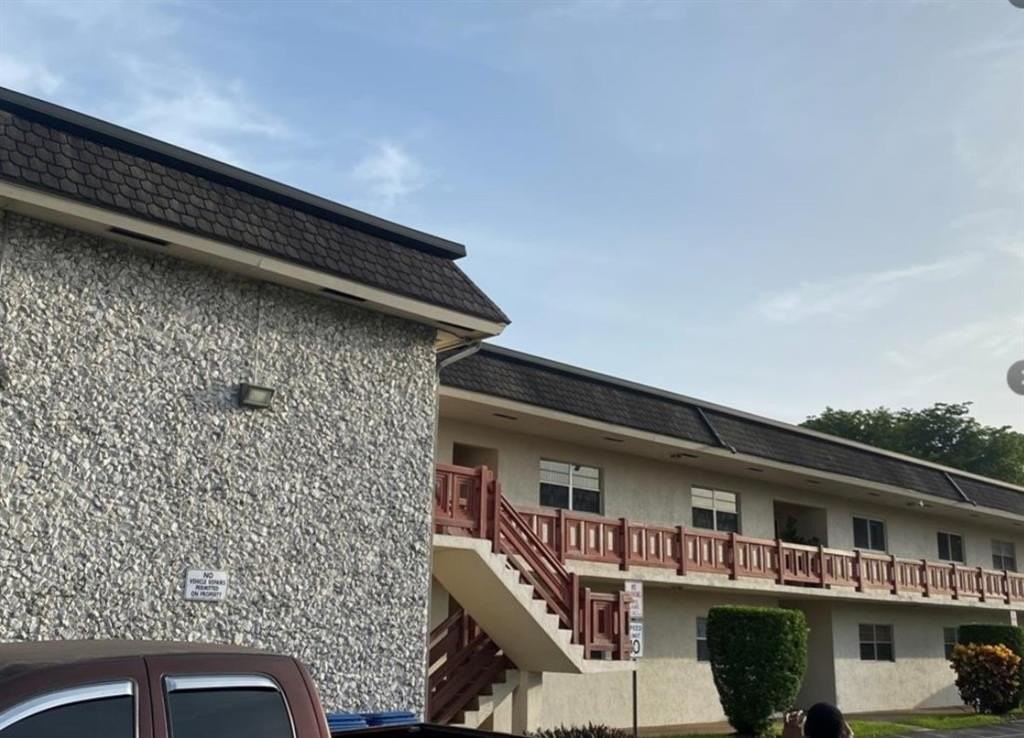 5900 Nw 17th Pl #103 - Photo 2 of 24