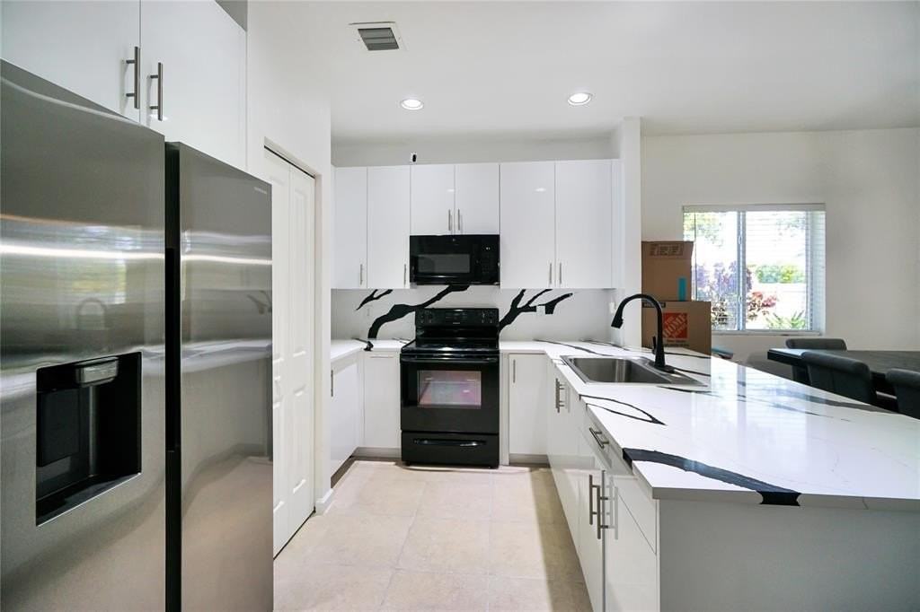 378 Ne 47th Pl #378 - Photo 5 of 31