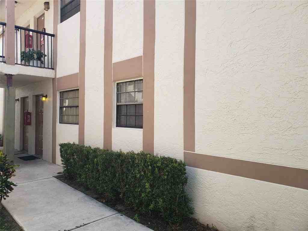 12252 Royal Palm Blvd #B3 - Photo 4 of 34