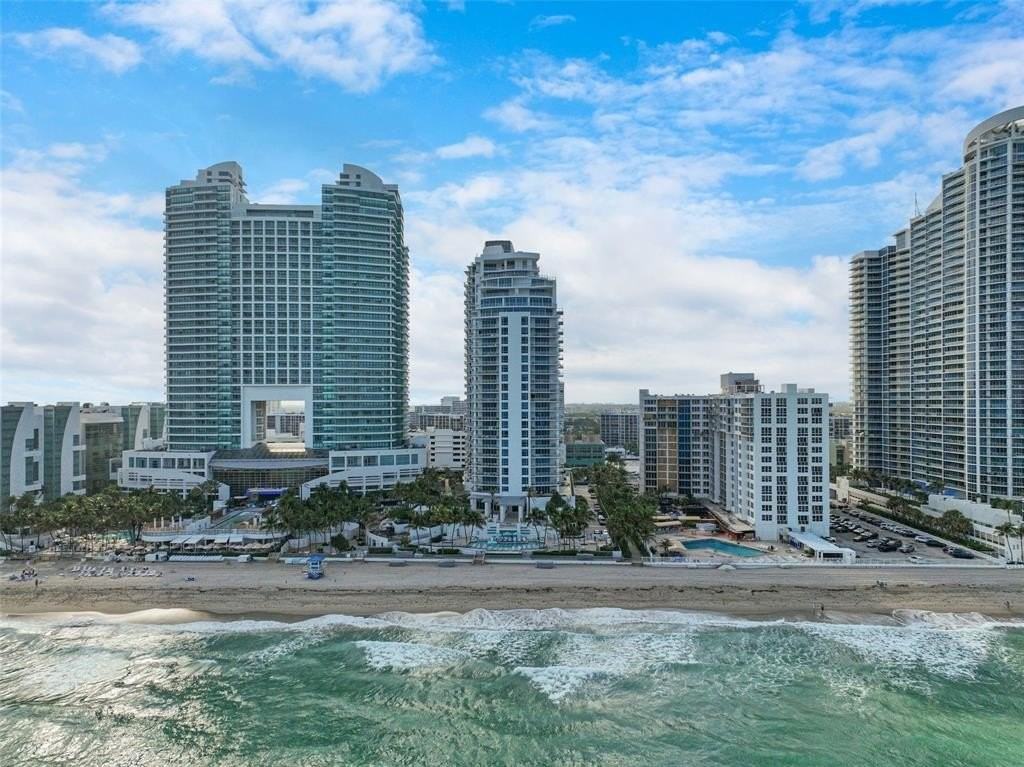 3535 S Ocean Dr #402 - Photo 6 of 27